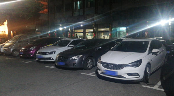 漯河“双开放”执行得咋样？记者暗访：有的热情接待，有的不让停车