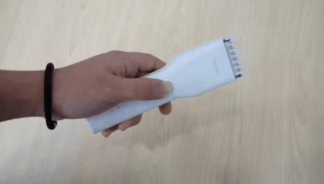 头发长理发店没开门怎么办，别在傻傻的等了，搞个理发器自己剃头