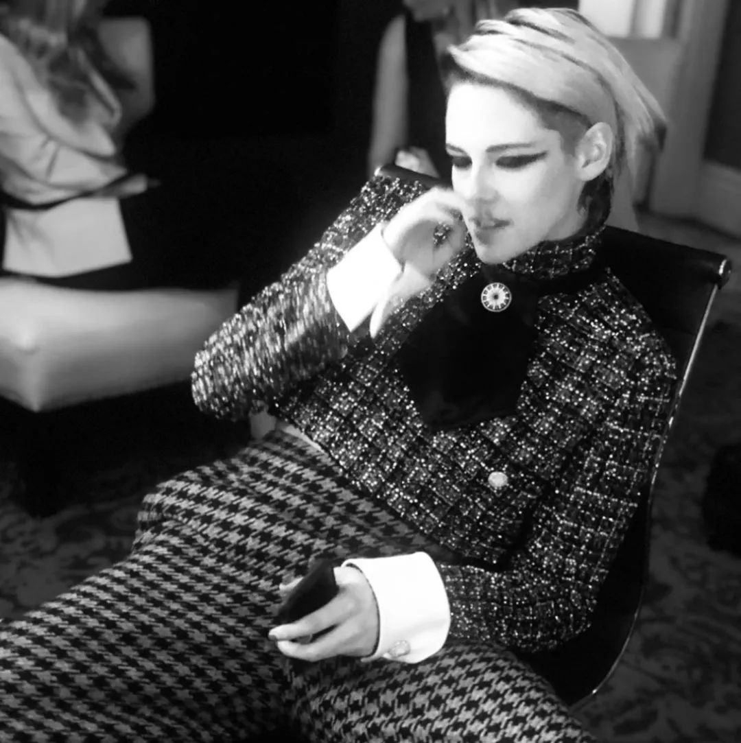 fashion风格穿搭,今年最时髦的4件小香风穿搭