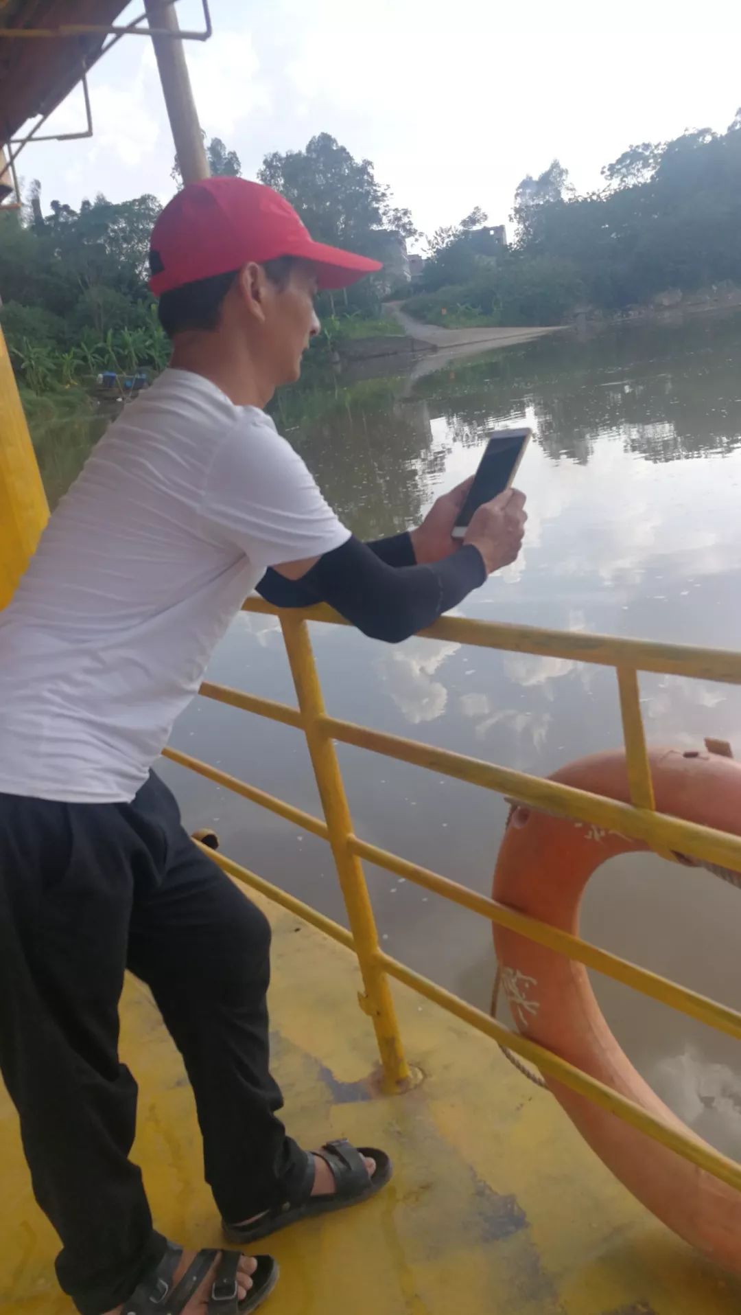 为一句承诺孤独一辈子,为一句承诺而坚持一生的例子