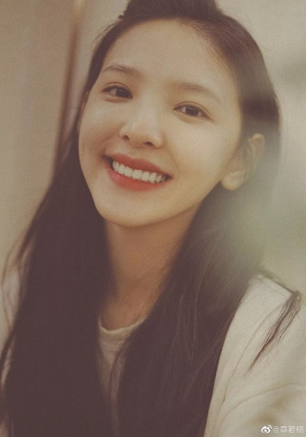 李佳琦出国10支起囤的必买唇膏，是它