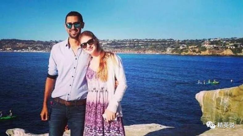 比尔盖茨通过什么成为首富,比尔盖茨为什么能17年成为首富