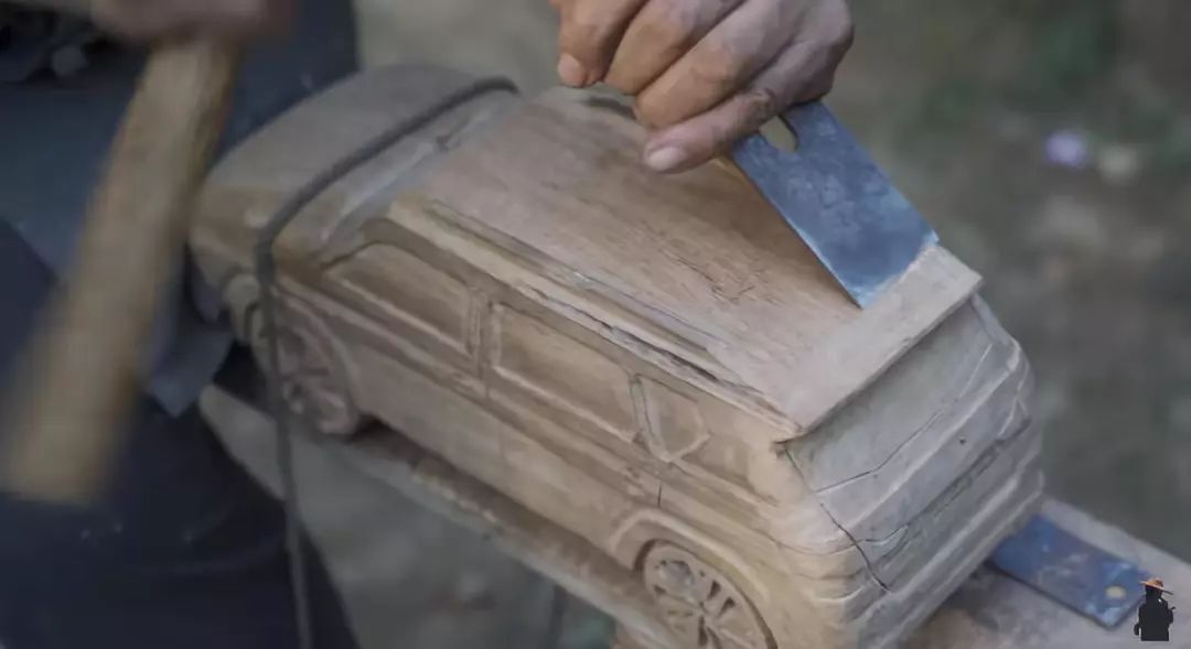 河南大爷做出2600年前的鲁班凳,山村老人制作鲁班凳惊艳国外