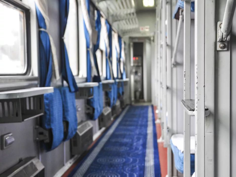 软卧真的软吗,软卧跟硬卧价格的区别