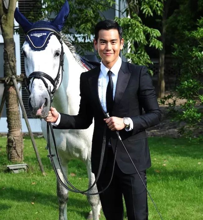 3大定制西装知识点你知道几个,定制西装之前你必须掌握的姿势