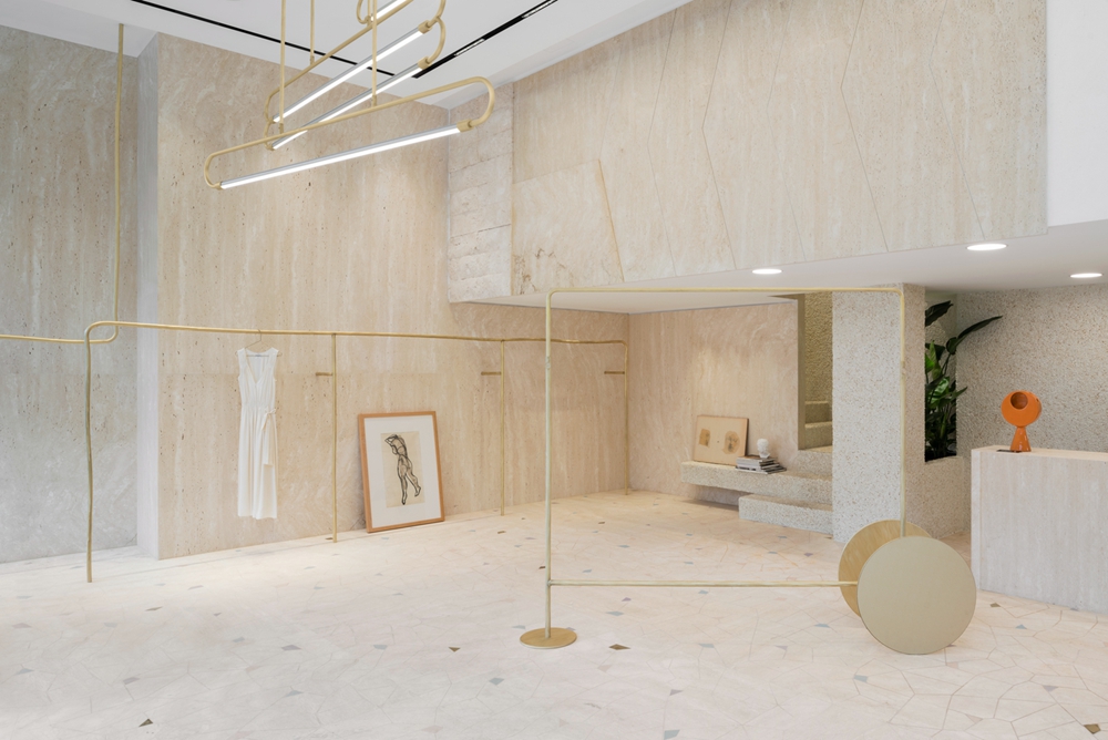 质量好有设计感的大品牌女装店铺,设计感强的小众女装品牌店