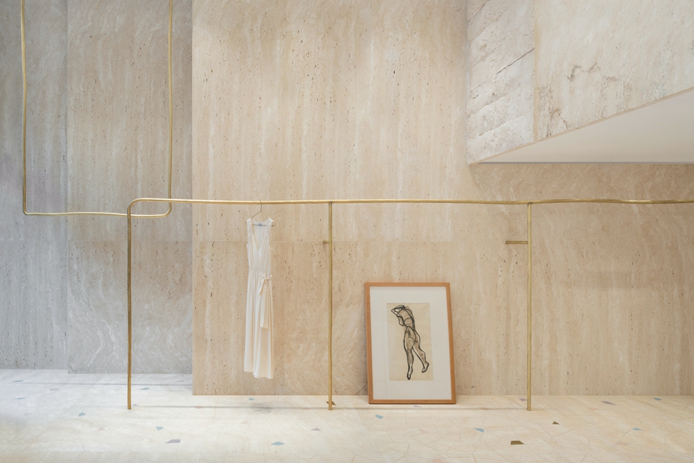 质量好有设计感的大品牌女装店铺,设计感强的小众女装品牌店