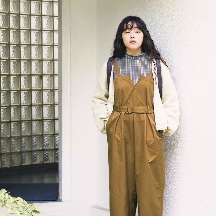 日杂少女改变风格,复古森女文艺优雅穿搭