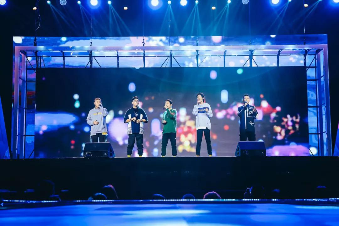 青春永远，金曲永恒：LoveRadio上海农商银行《最爱金曲榜》爱在东方美谷音乐盛典唱响经典，向爱致敬