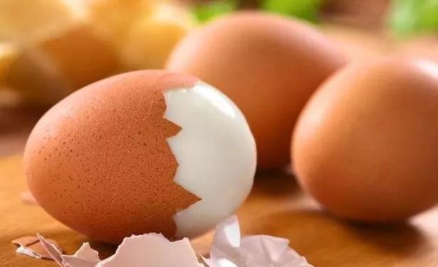 煮熟鸡蛋可以放几天营养会丢失嘛,鸡蛋煮熟后放多久会坏
