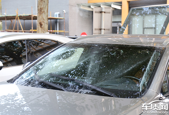 冬季玻璃水没有用完怎么更换,车冬季需要更换玻璃水还有什么