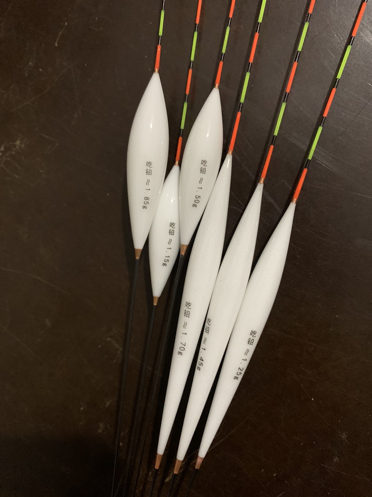 野钓浮漂选择多少克的合适,钓罗非选择多少克浮漂合适