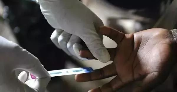 10个学生感染艾滋病,深圳市29名学生染上艾滋病