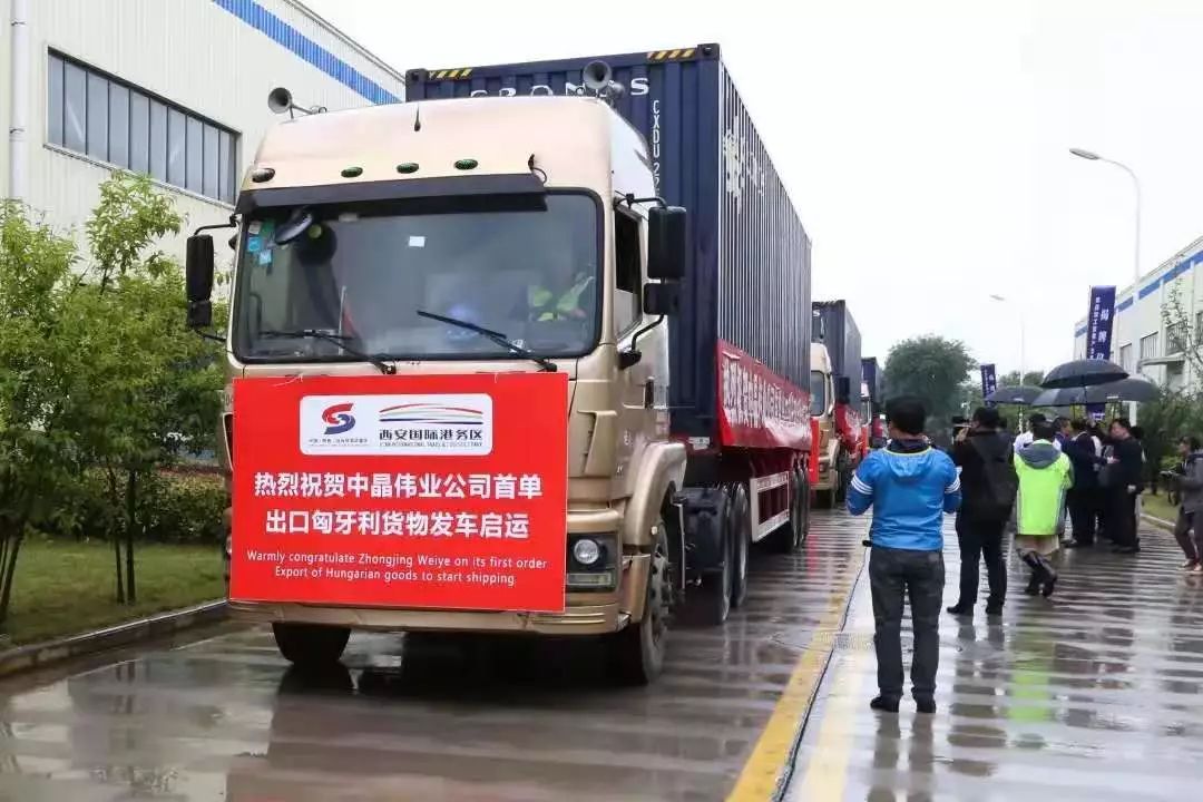 硬核举措推动服务业回暖复苏,激活中国经济新动能的三个着力点