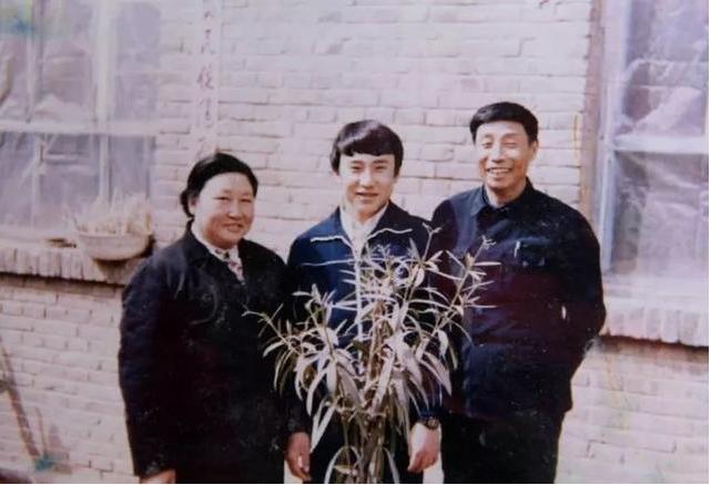 怀念我们的老师高荫兰：有缘做师生，庆幸在一生