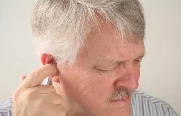 油耳糠耳,为什么有的人是油耳朵