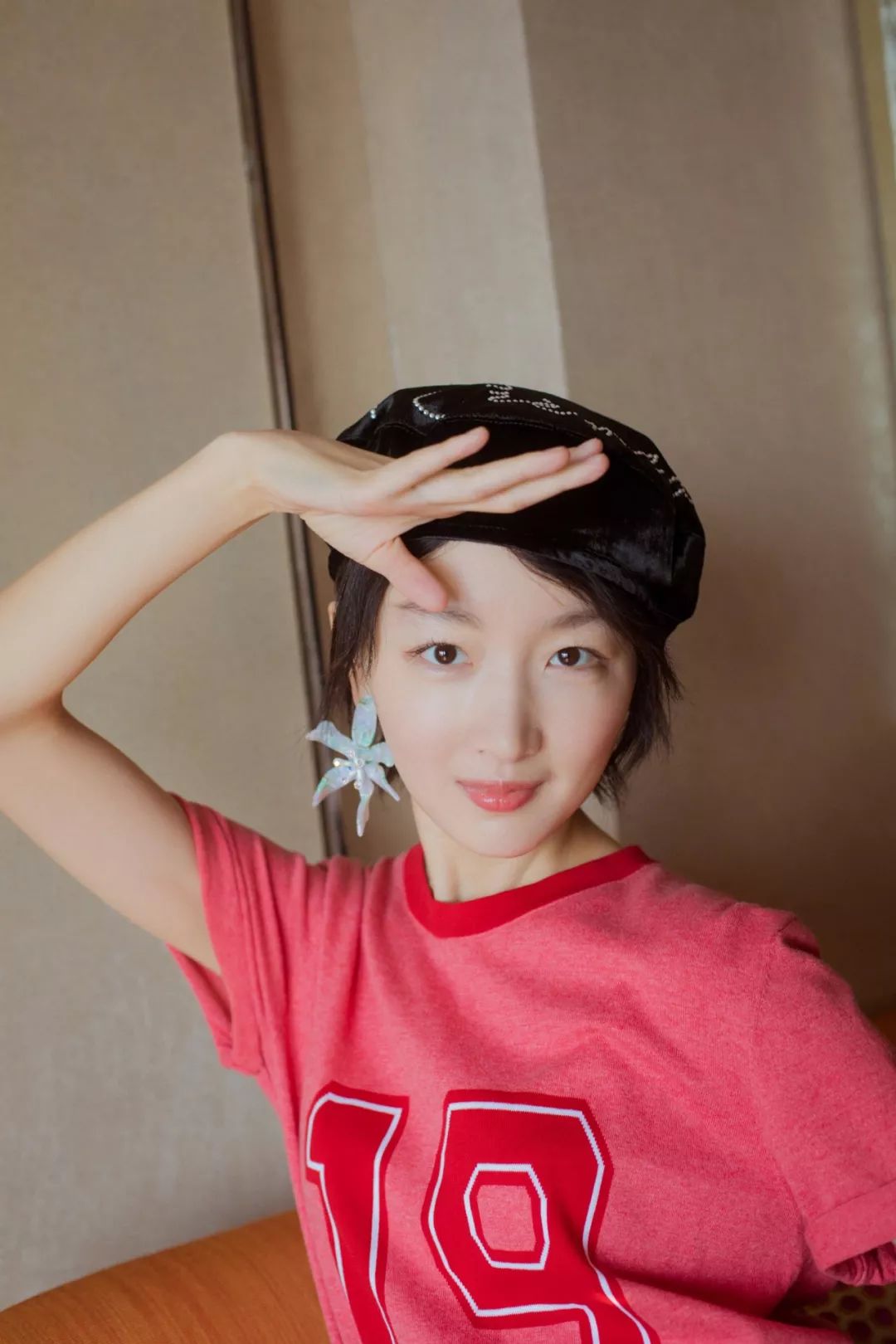 周冬雨觉得自己好看吗,周冬雨说她自己高级脸视频