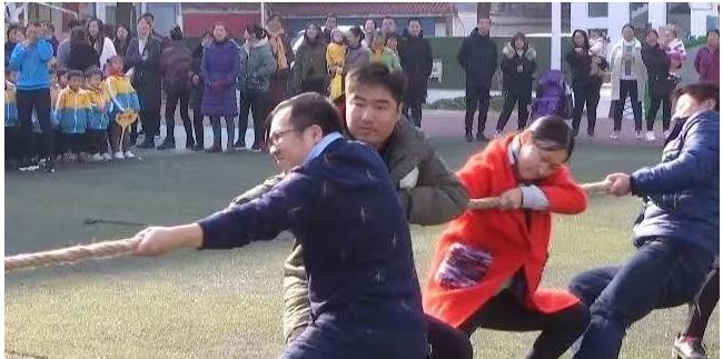 趣味亲子运动会萌娃家长乐翻天,小朋友玩的趣味运动会