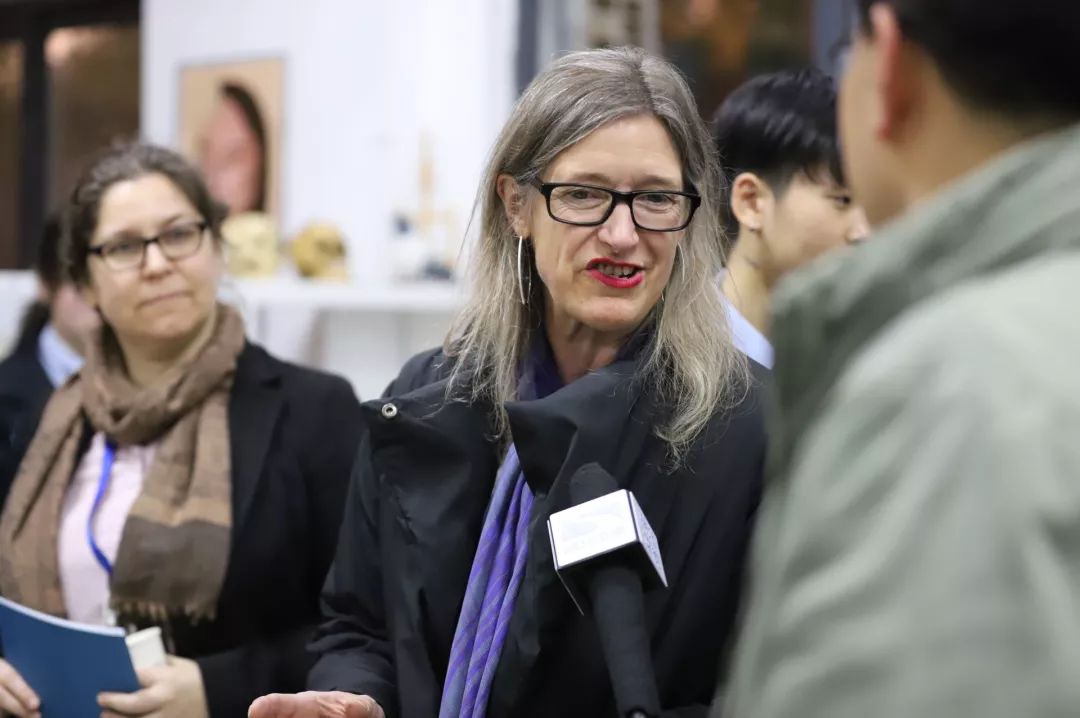 厉害了！16所英国名校大学校长齐聚武汉这所高中，与师生共话创意教育