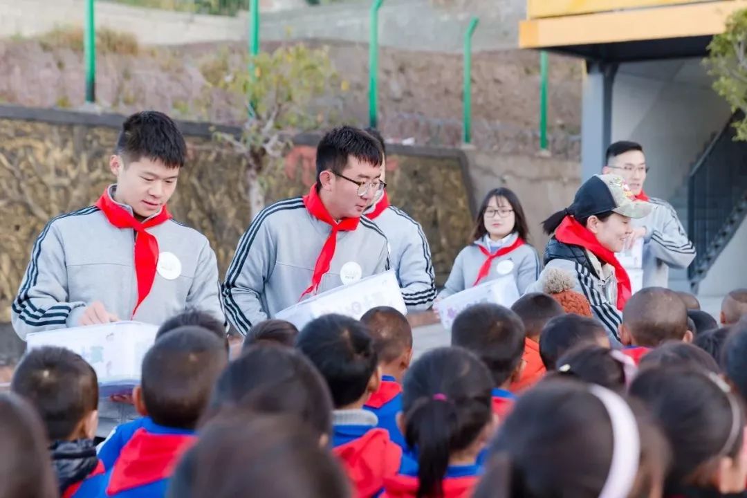 走到哪，邦泰就把关爱带到哪！2019「怒放吧，少年计划」西昌站举行，广元自贡遂宁三地即将展开