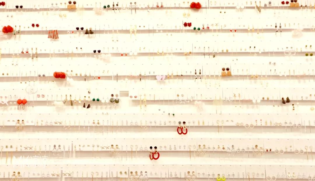 为什么口红官网比代购便宜,代购口红比官网便宜