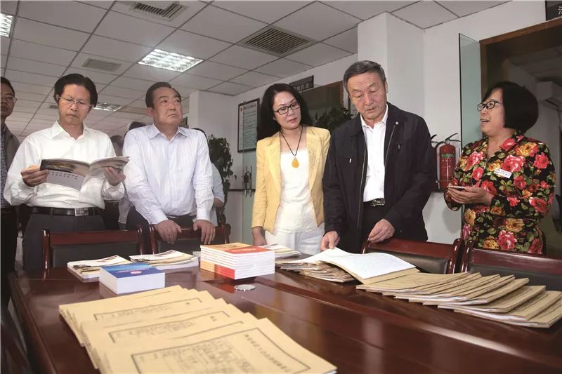 许振超青岛市劳动模范,许振超事迹工匠精神