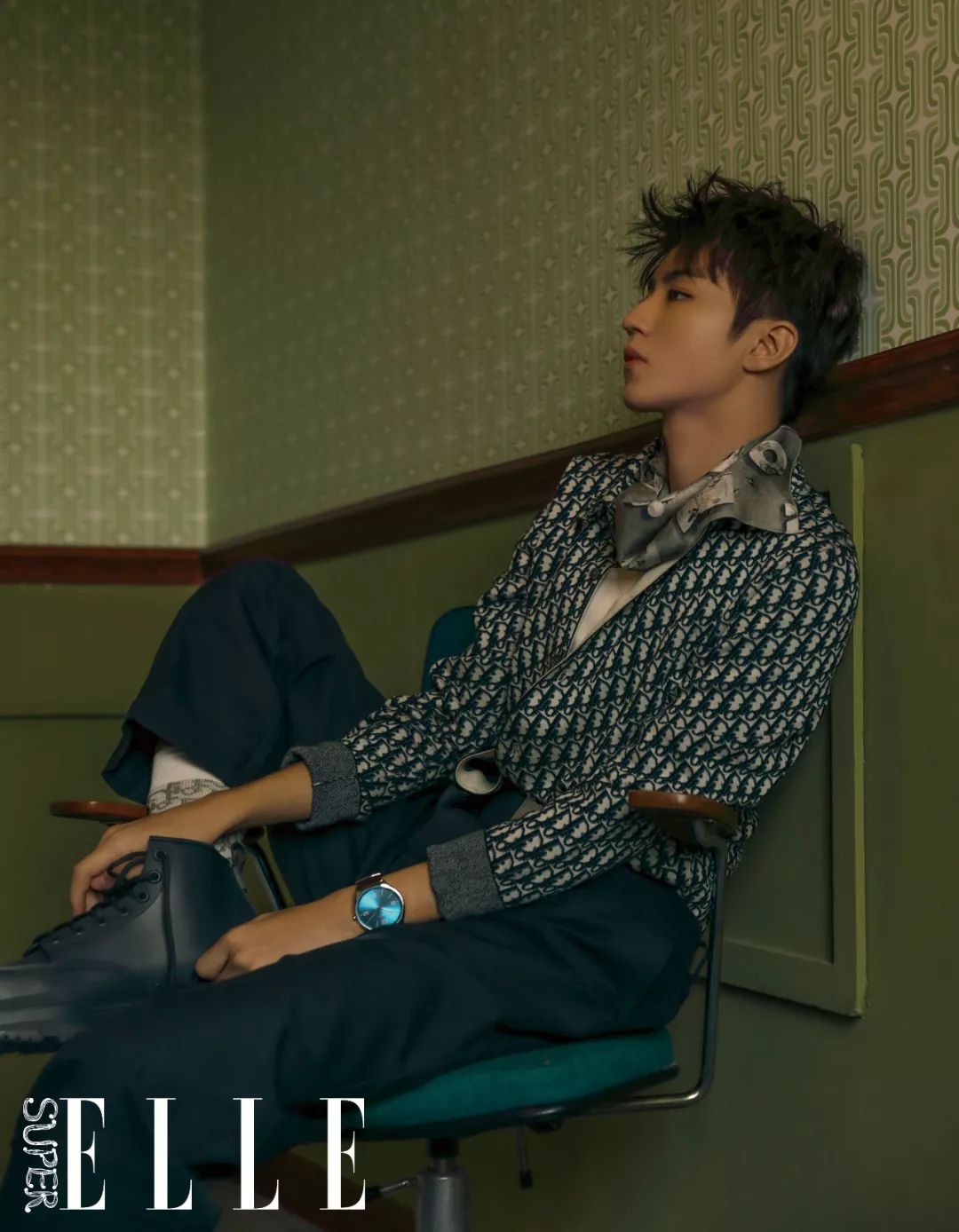 王俊凯的代言色究竟是哪种“蓝”？