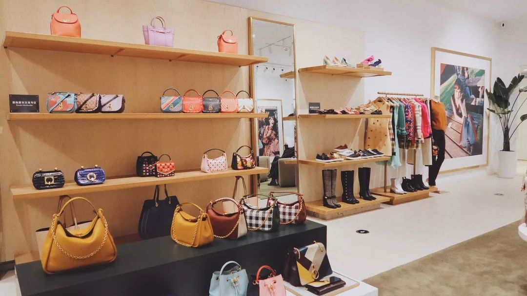 閫涘疄浣撳簵濂藉鏂囨,閫沷utlets