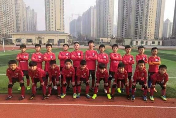 蒙阴一小足球比赛,蒙阴县一小足球