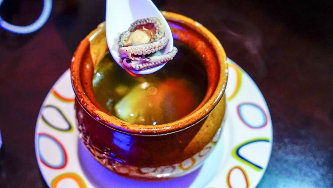 ￥299/2位-爱了！鹅肝澳牛瓦罐汤大派送，生蚝熟醉蟹牛肉煲敞开吃