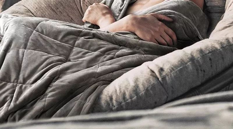 安睡魔毯!失眠的人盖它都睡着了,太神奇了
