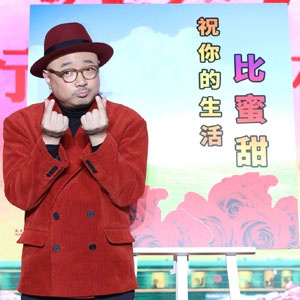 任素汐像冯巩图片,任素汐调侃自己长得像冯巩