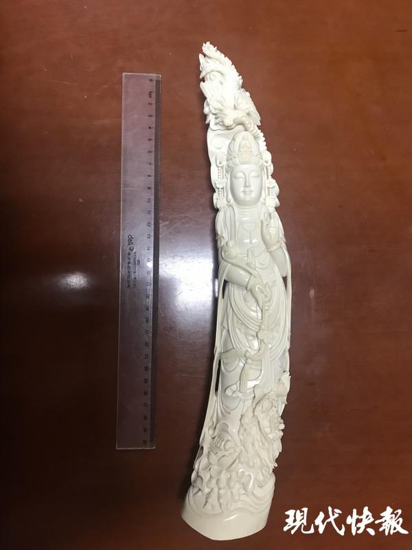 6人加价倒卖火车票被抓,6人盗剥中药树皮被捕