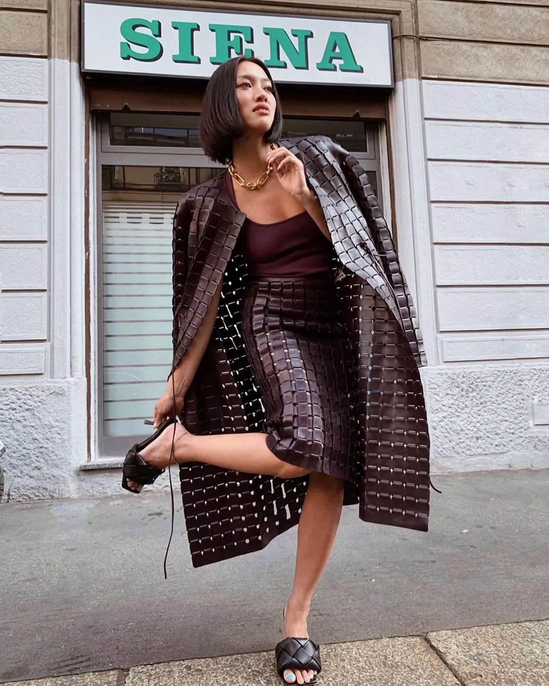 聊时尚|年末想要气场全开，你需要这些点“金”之笔