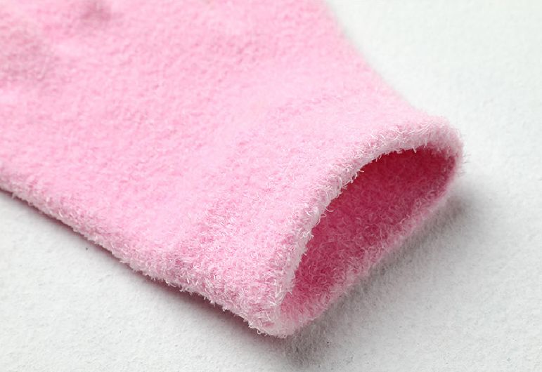 呵护手足|戴手套=精油SPA？还不耽误玩手机？30分钟急救手膜足膜，死皮老茧全消失，让你从头嫩到脚