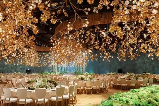 前院办婚礼后院摆酒席,这才是婚礼真正应该有的样子