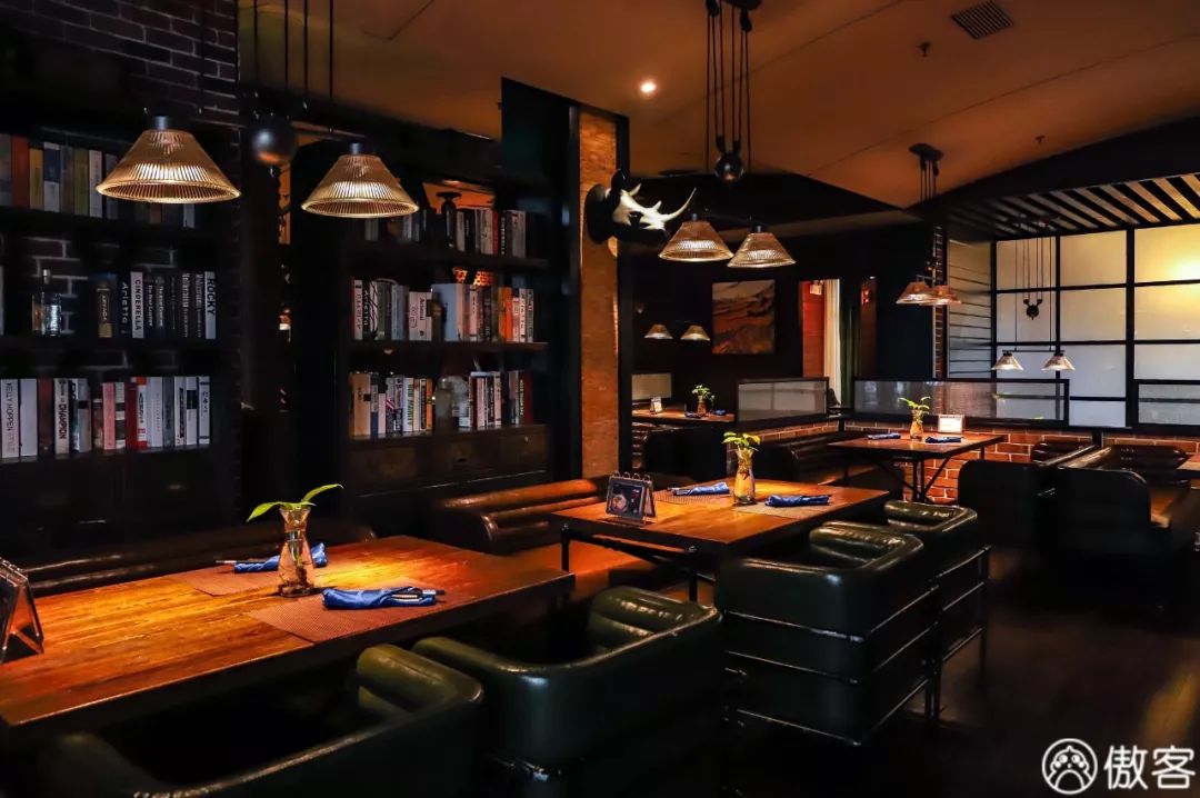 一周了，我还在想着他家的牛排芋酥杏片面包……