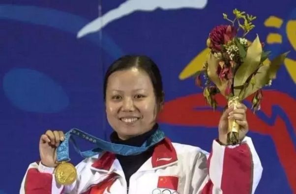 2000已是20年前,2000年已经是二十年前了