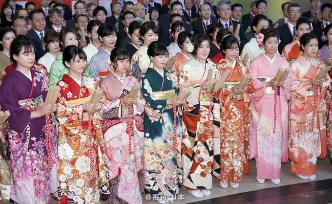 戈恩逃跑路线查明坐新干线到大阪出逃半年的水豚被捉一条金枪鱼1.9亿