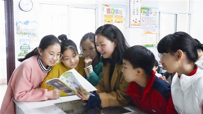 让面临辍学的孩子重回课堂她用爱“经营”教师生涯