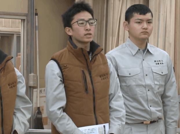 8年不许用手机、不许谈恋爱，被他骂过的60个光头都成了日本大师