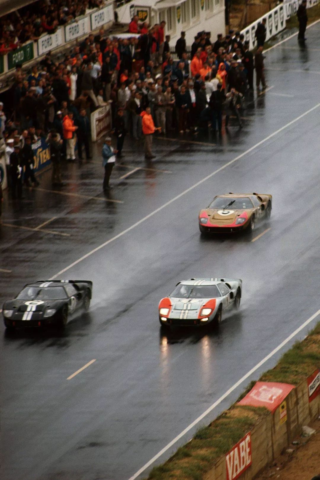 福特vs法拉利剧情,福特vs法拉利完整版