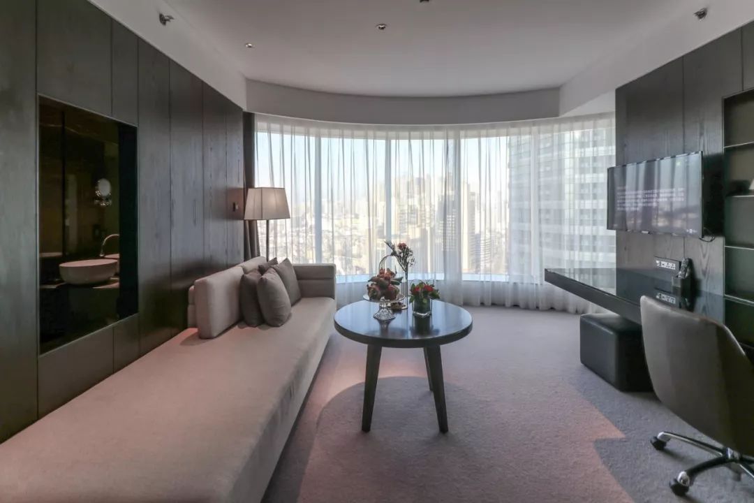 青岛无边泳池温泉度假,一线海景可以泡温泉