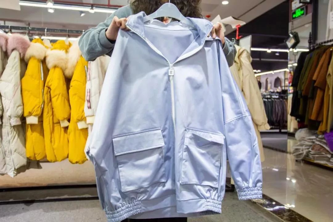 羽绒城清仓特价直播,羽绒服装清仓