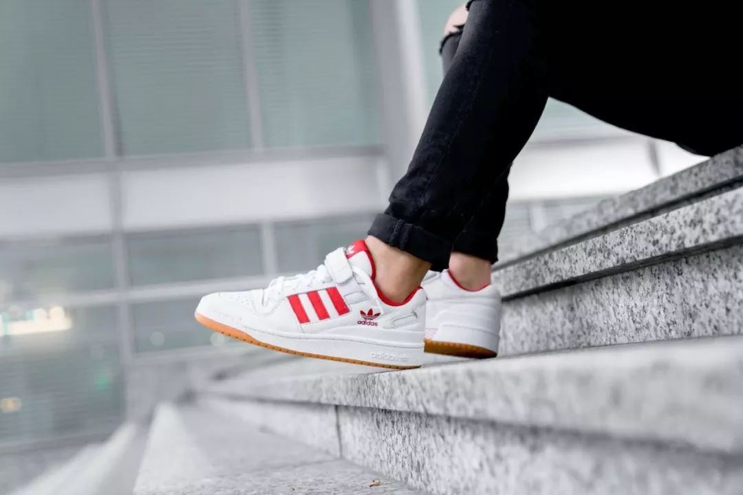 《每周冷门球鞋大赏》|这双被知名球鞋店相中的Diadora，让我梦回当初