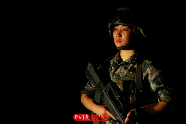 兵哥哥版“私人订制”表情包强势来袭！快收藏