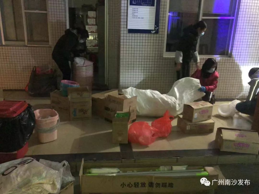 温情代购，深夜保障！南沙基层“逆行者”的身影，超暖！