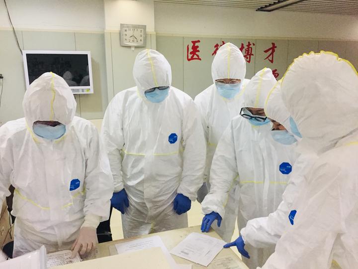 疫路同心战一线筑牢疫情防控网,疫线坚守诠释担当