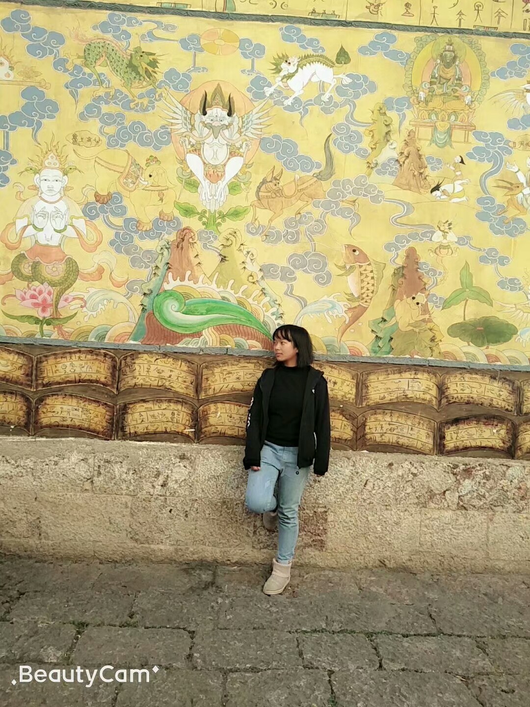 我们，都在同一朵花里采蜜