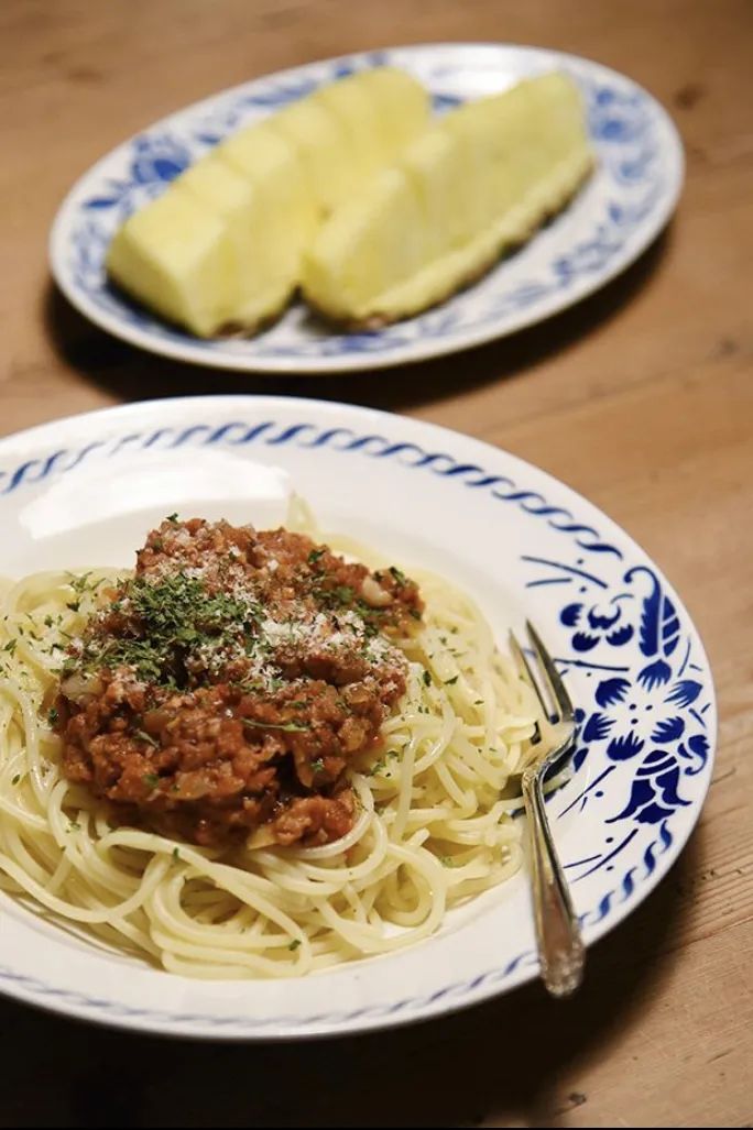 日常生活中的时尚博主,一个居家上班的博主